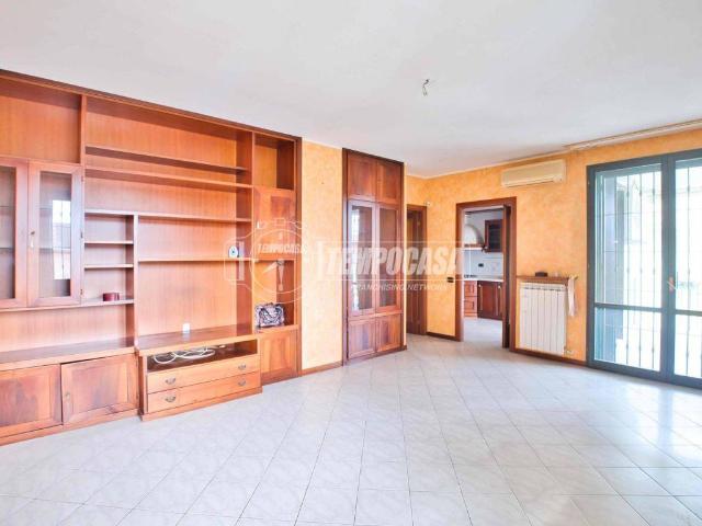 Appartamento in vendita a Trecate NO