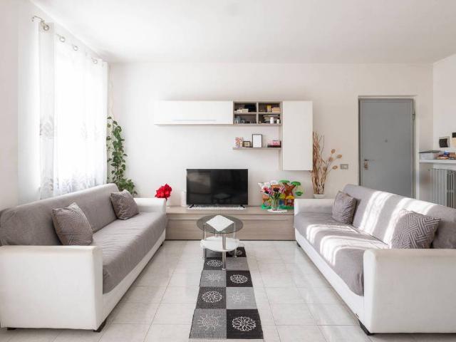 Appartamento in vendita a Trecate NO