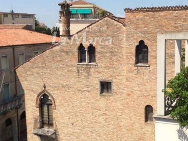 APPARTAMENTO in vendita a Treviso, CENTRO STORICO