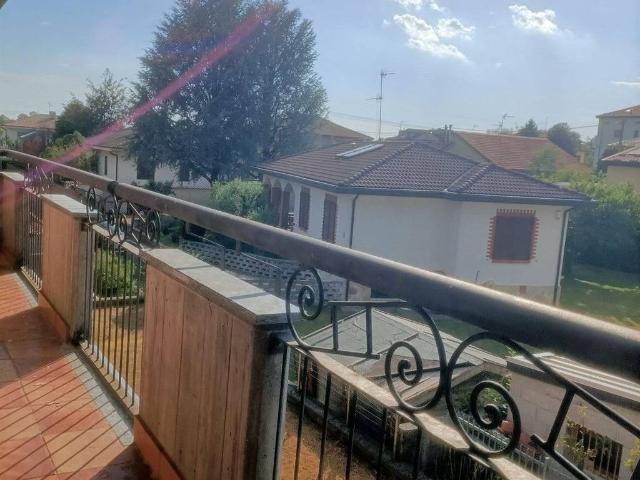 Appartamento in vendita a Trezzano Rosa MI