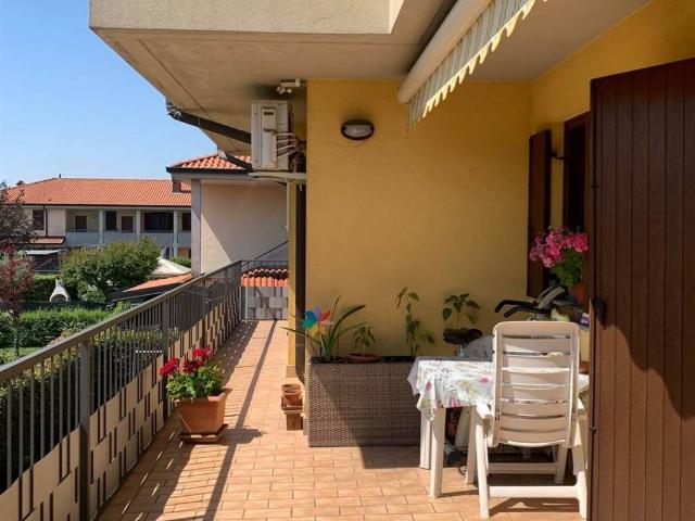 Appartamento in vendita a Trezzano Rosa MI