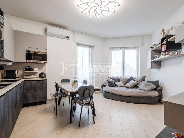 Appartamento in vendita a Trezzano Sul Naviglio