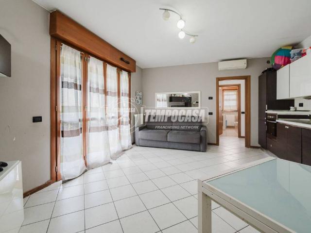 Appartamento in vendita a Trezzano sul Naviglio MI