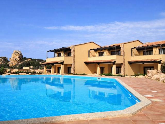 Appartamento in vendita a Trinità d'Agultu e Vignola SS