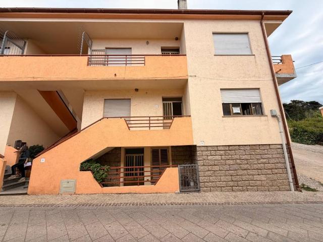 Appartamento in vendita a Trinità d'Agultu e Vignola SS