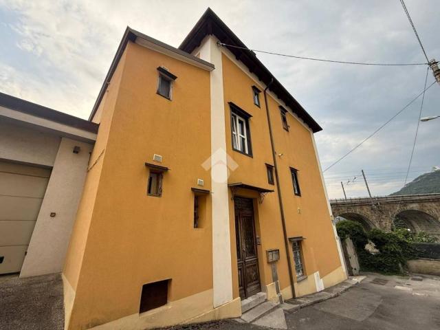 Appartamento in vendita a Trieste