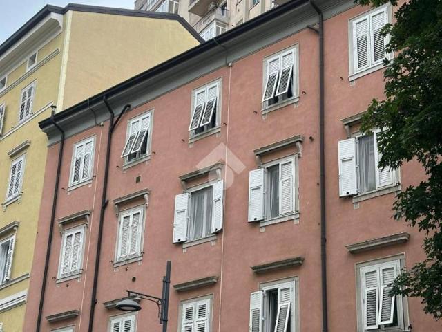 Appartamento in vendita a Trieste