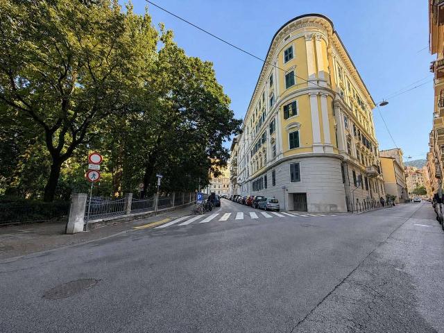 Appartamento in vendita a Trieste