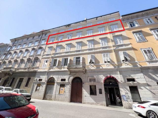 Appartamento in vendita a Trieste TS