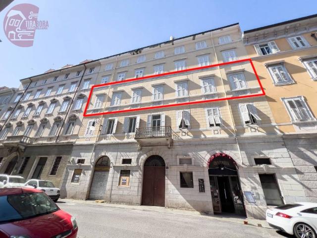 Appartamento in vendita a Trieste TS