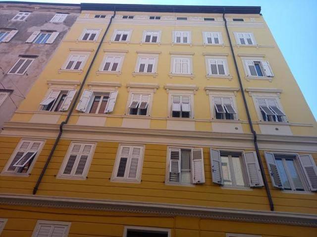 Appartamento in vendita a Trieste TS