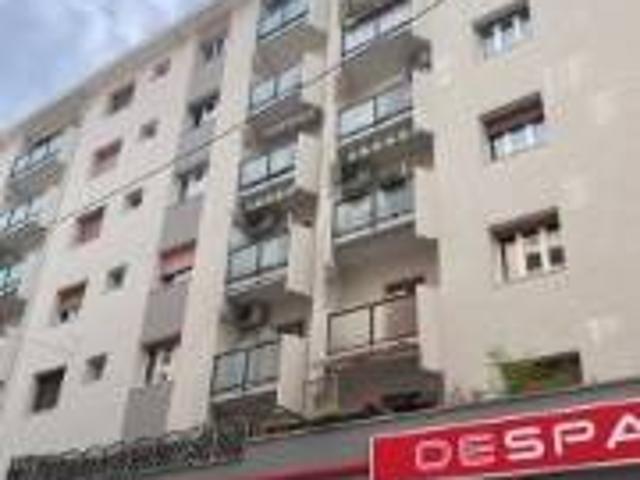 Appartamento in vendita a Trieste TS