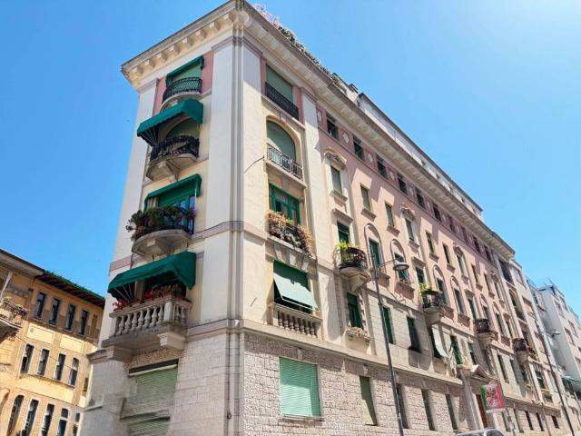 Appartamento in vendita a Trieste TS