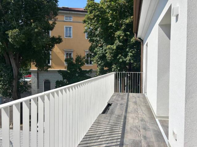 Appartamento in vendita a Trieste TS