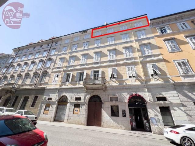 Appartamento in vendita a Trieste TS