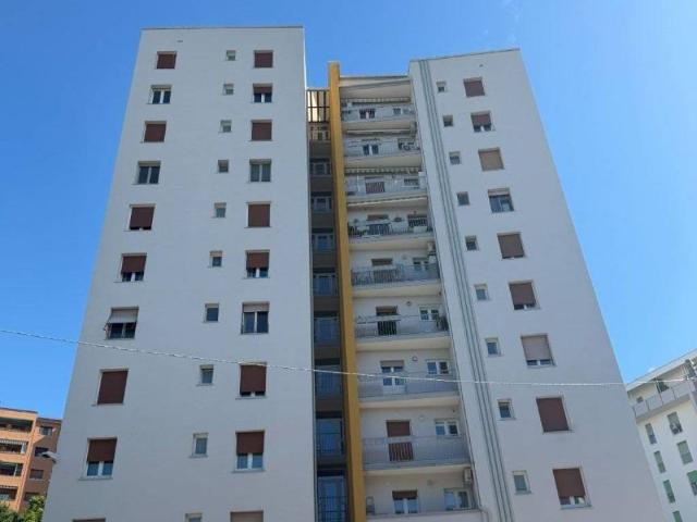 Appartamento in vendita a Trieste TS