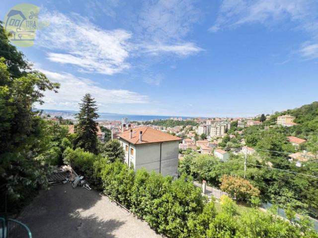 Appartamento in vendita a Trieste TS
