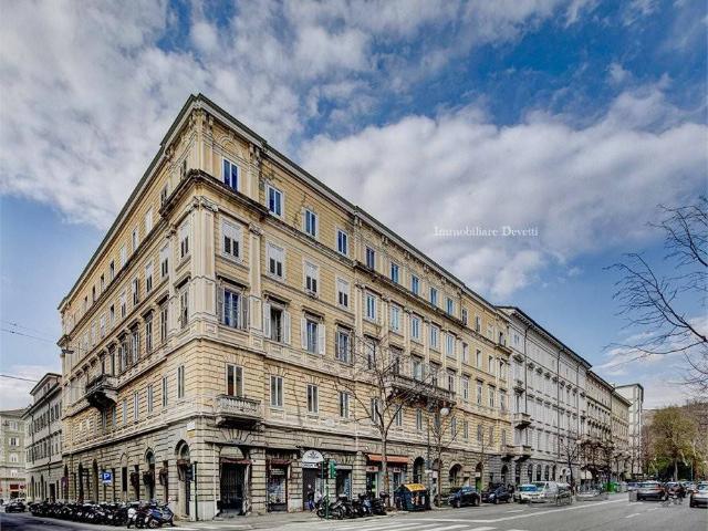 Appartamento in vendita a Trieste TS