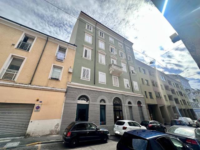 Appartamento in vendita a Trieste TS