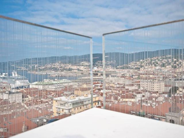 Attico / Mansarda in vendita a Trieste TS