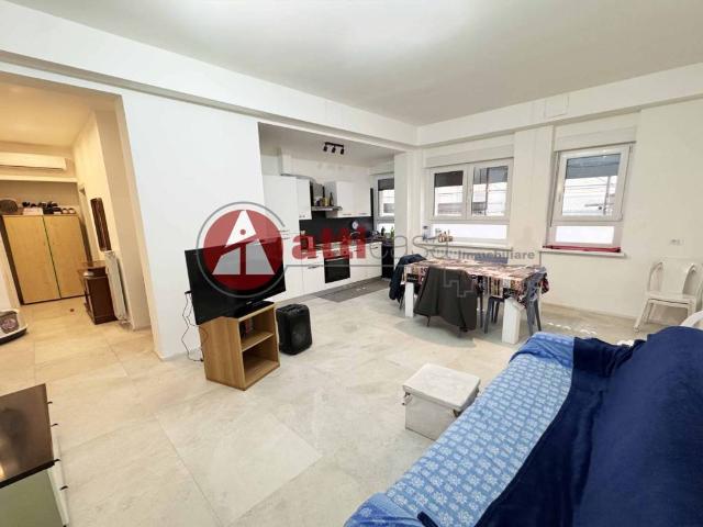 Appartamento in vendita a Trieste TS