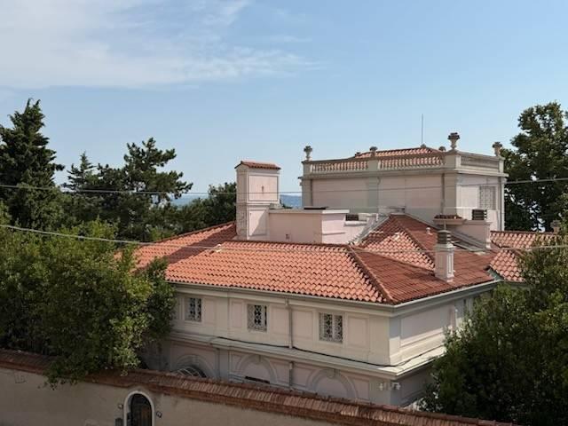 Appartamento in vendita a Trieste TS