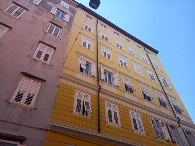 Appartamento in vendita a Trieste TS
