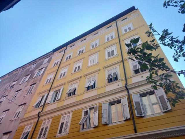 Appartamento in vendita a Trieste TS