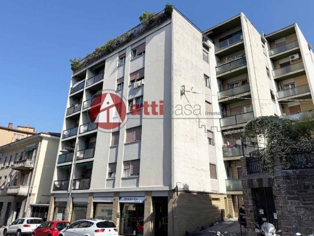 Appartamento in vendita a Trieste TS
