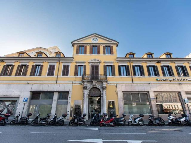 Appartamento in vendita a Trieste TS