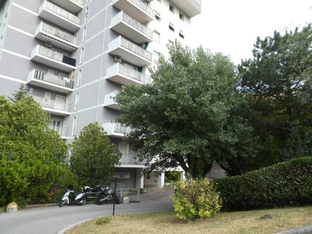 Appartamento in vendita a Trieste TS