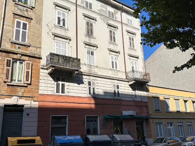 Appartamento in vendita a Trieste TS