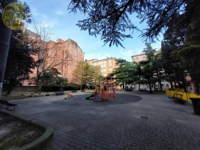 Appartamento in vendita a Trieste TS