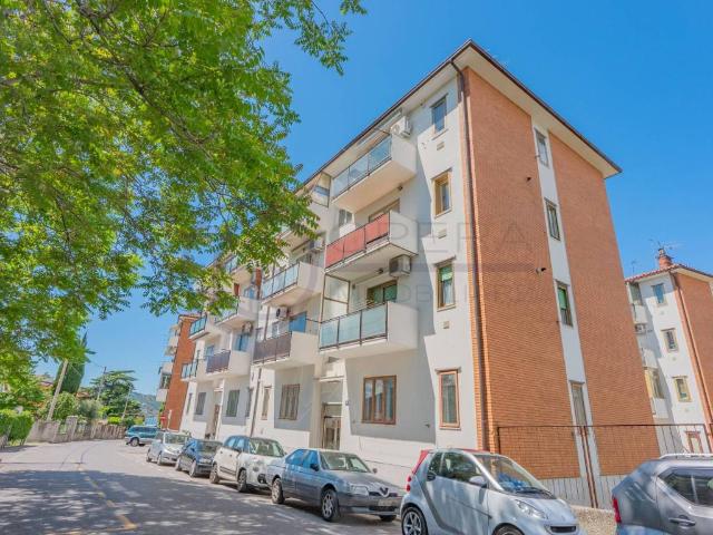 Appartamento in vendita a Trieste TS