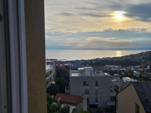 Appartamento in vendita a Trieste TS