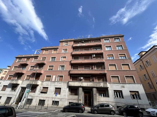Appartamento in vendita a Trieste TS
