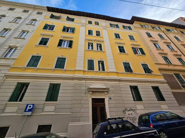 Appartamento in vendita a Trieste TS