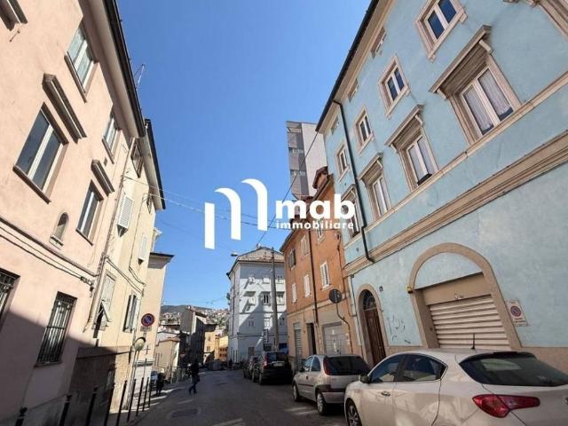 Appartamento in vendita a Trieste TS