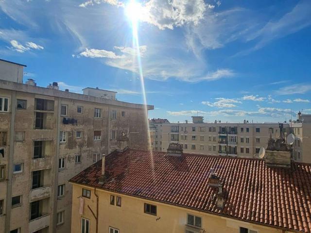 Appartamento in vendita a Trieste TS
