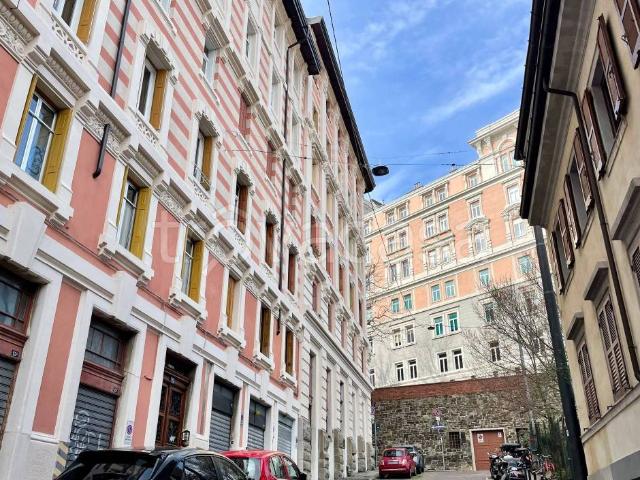 Appartamento in vendita a Trieste via della Cereria, 12, San Vito Campi Elisi
