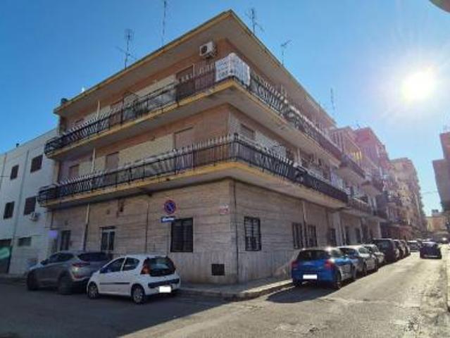 Appartamento in vendita a Triggiano 4 locali 125mq