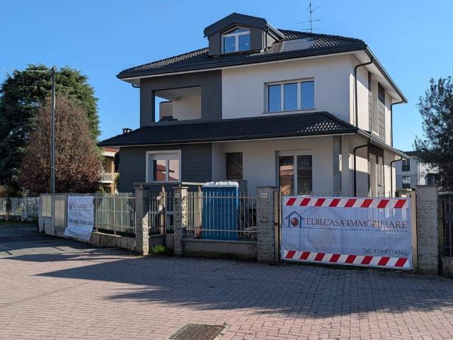 Appartamento in vendita a Uboldo VA