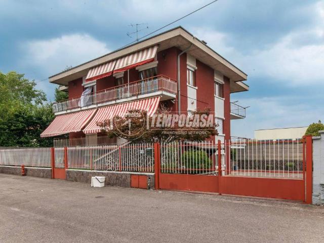 Appartamento in vendita a Uboldo VA