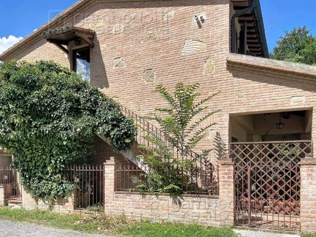 Appartamento in vendita a Urbino PU