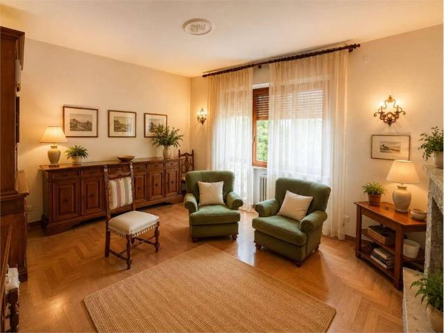 Appartamento in vendita a Urbino PU