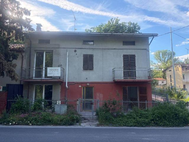 Appartamento in vendita a Urbino PU