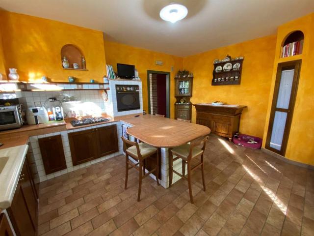 Appartamento in vendita a Urbino PU