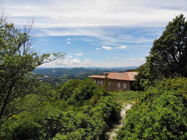 Appartamento in vendita a Urbino PU