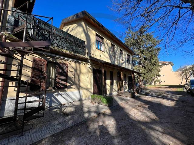 Appartamento in vendita a Usmate Velate MB