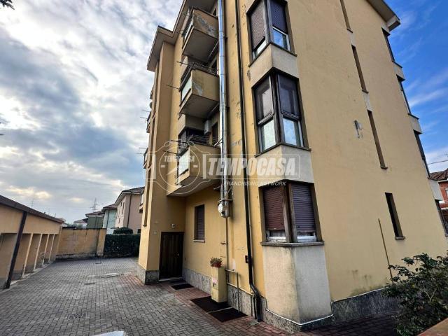 Appartamento in vendita a Usmate Velate MB